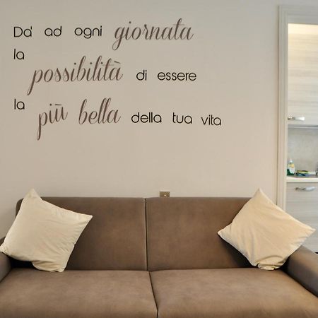 M.Aurelio Light Brown Apartment Milan Exterior photo